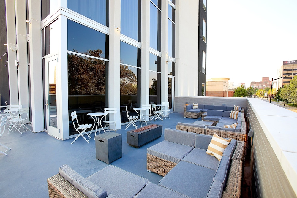 Holiday Inn Louisville Downtown 9/54