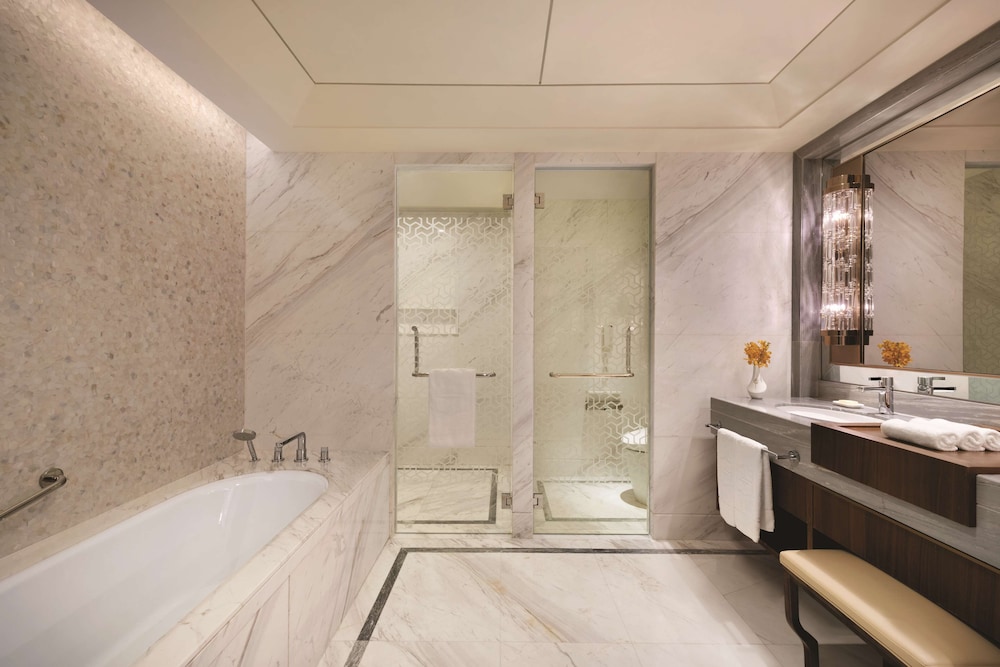 Shangri-La Hotel Tangshan 43/46