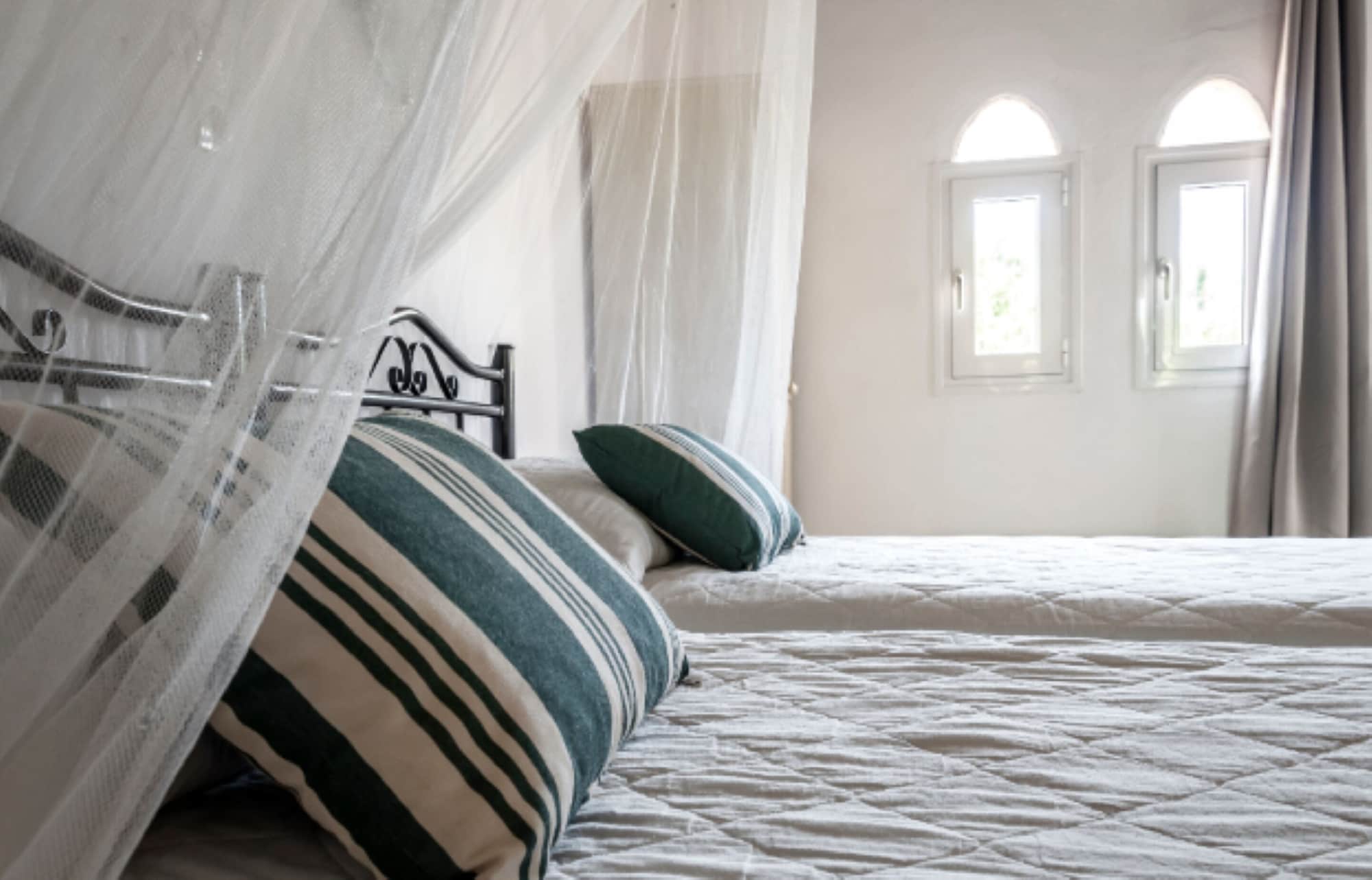 2 BEDROOMS, APARTMENT