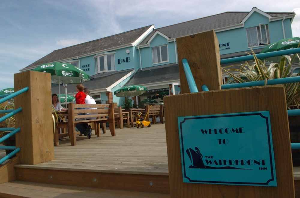The Waterfront Inn 5/50