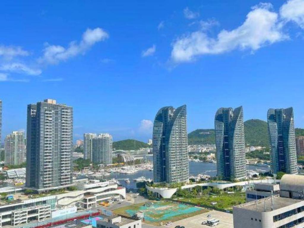 Sanya International 61/64