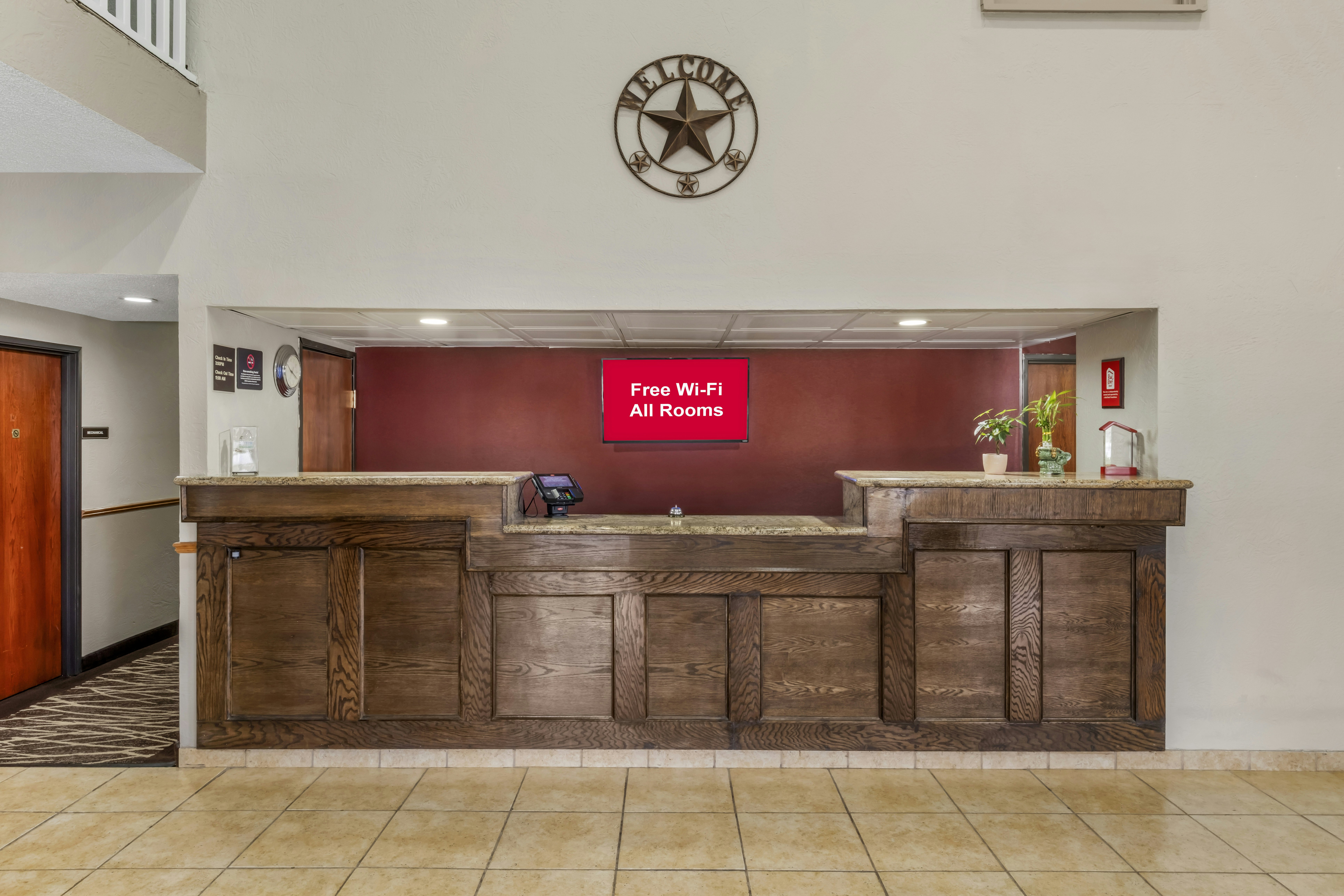 Red Roof Inn Dumas 7/32