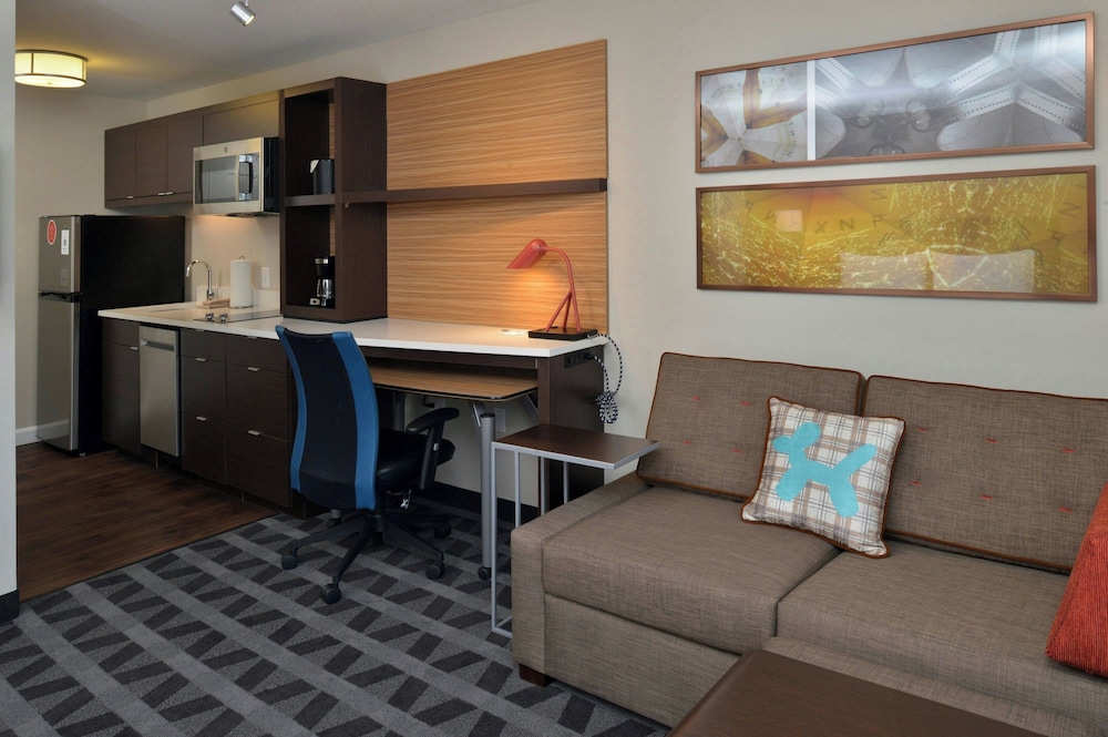 TownePlace Suites Raleigh-Durham Airport/Morrisville 10/65