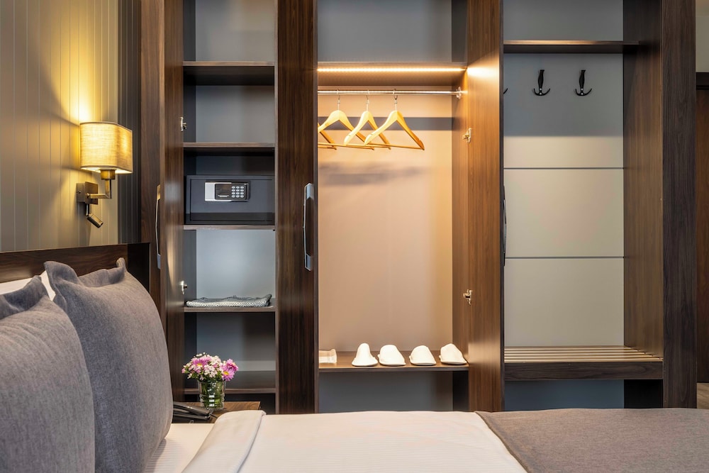 Ezkar Bathonea Art Istanbul Hotel 47/60