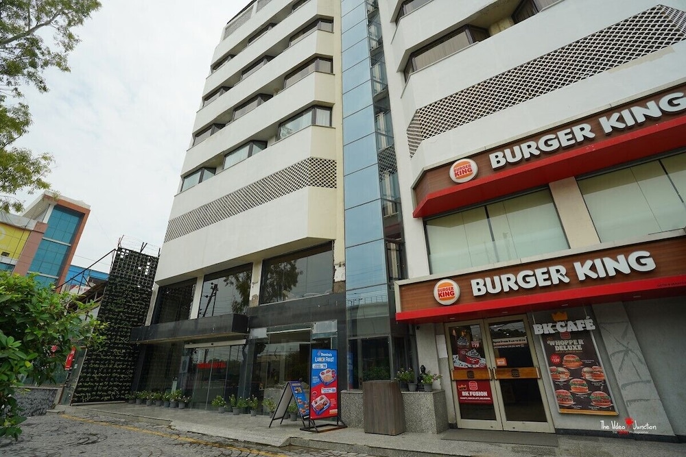 Nirulas Hotel 46/50