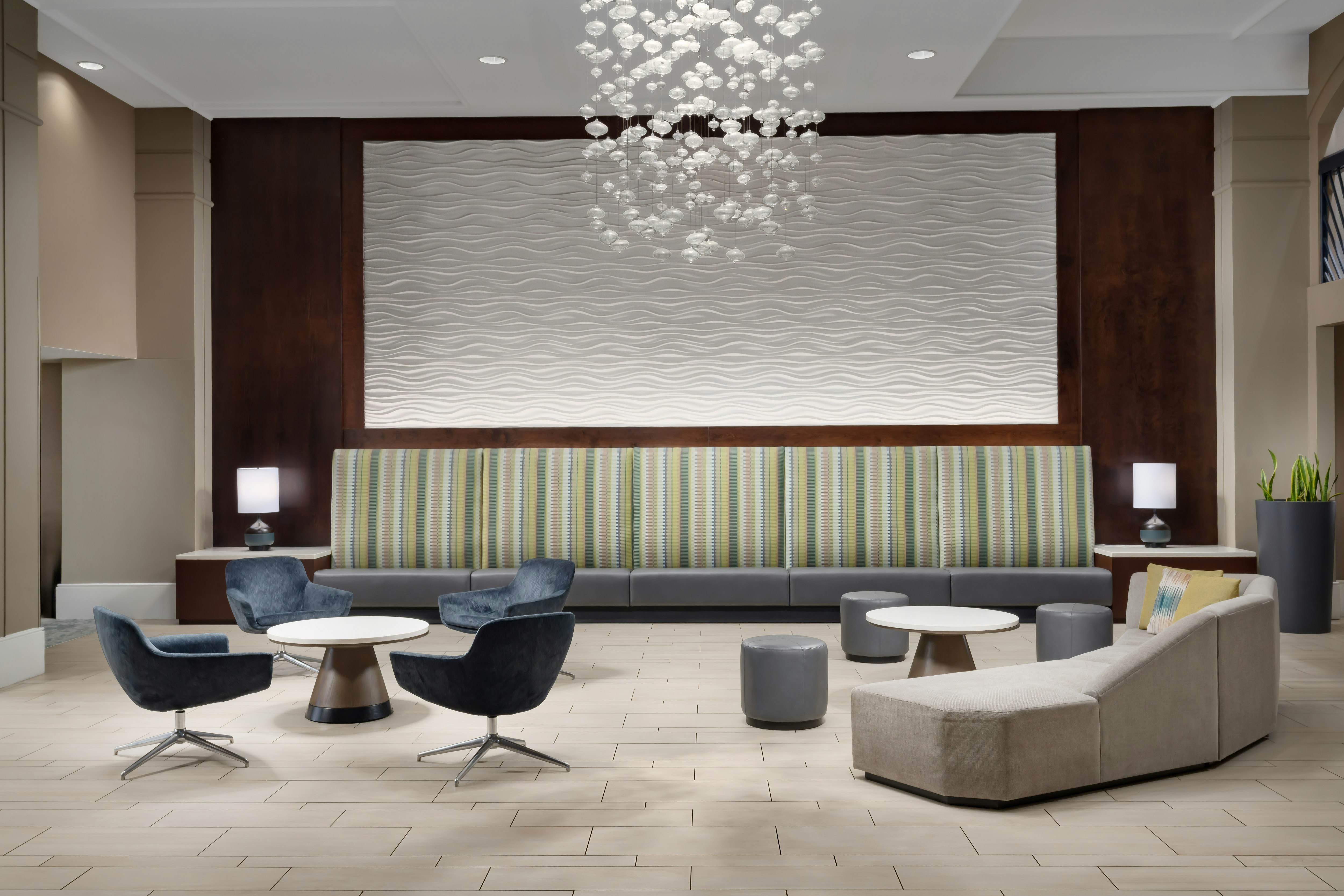 Embassy Suites by Hilton Orlando Lake Buena Vista Resort 19/100