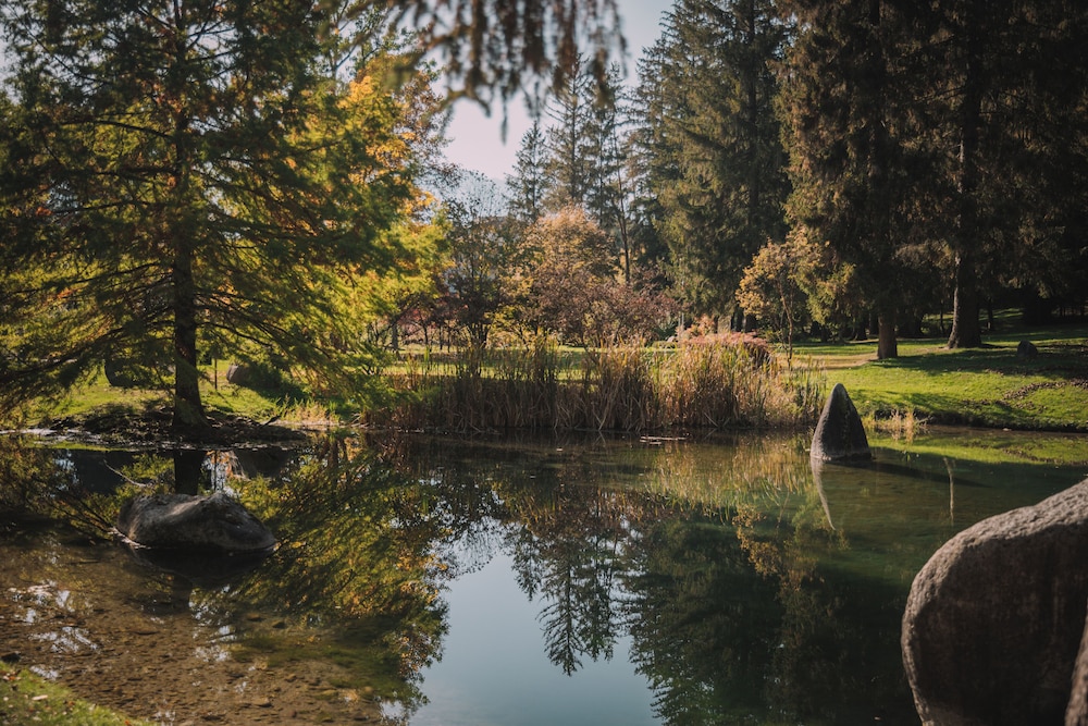 GRAND HOTEL TERME DI COMANO 46/56