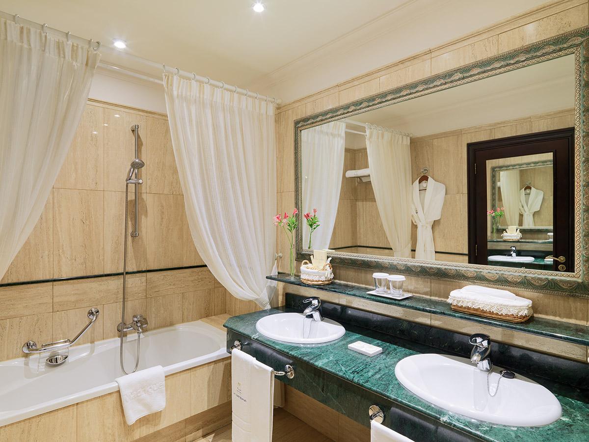 Superior, Double Bed, Balcony or Terrace, Las Madrigueras 2/3