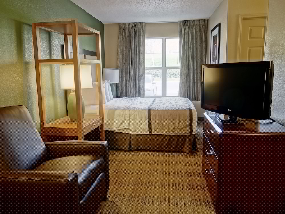 Extended Stay America- Kansas City - Overland Park - Metcalf 28/53