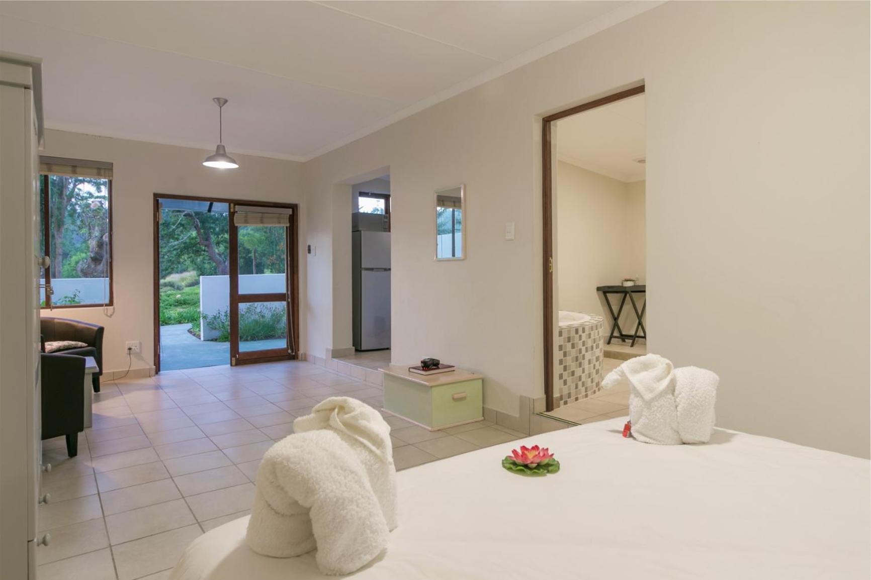 Eastbrook River Lodge 10/50