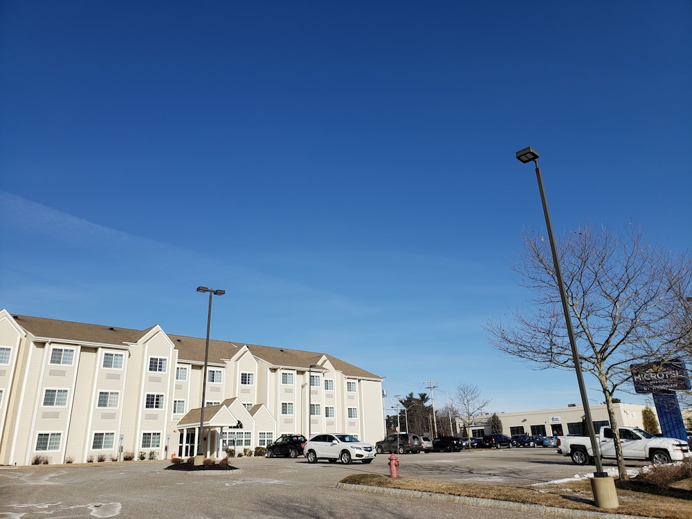 Microtel Inn and Suites Dover 2/36