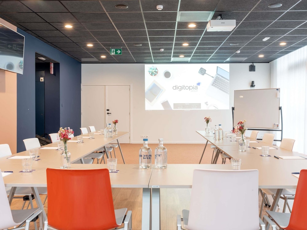 Ibis Budget Gent Centrum Dampoort 51/63