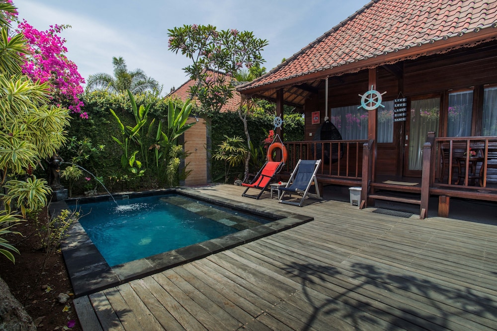Sunset Garden Nusa Lembongan 40/50