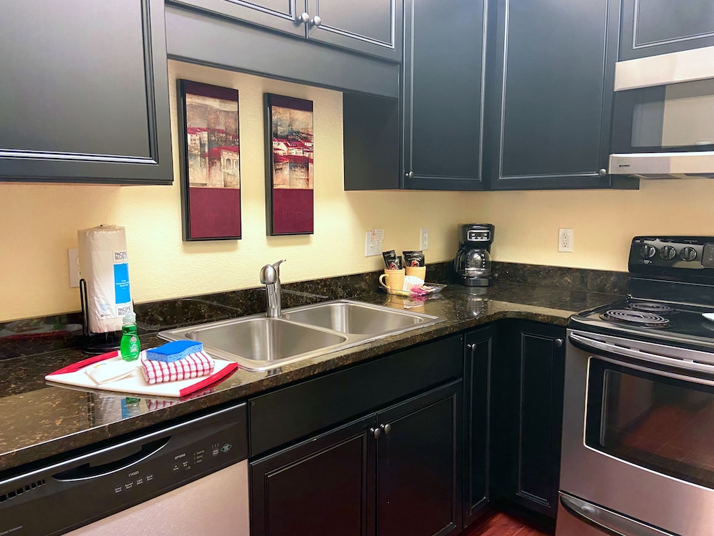 30 A Suites 72/79