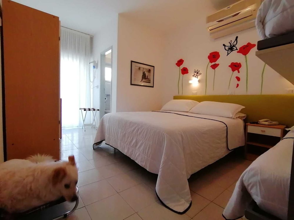 Comfort, Quadruple, Single Bed, Hotel Kristalex 2/3