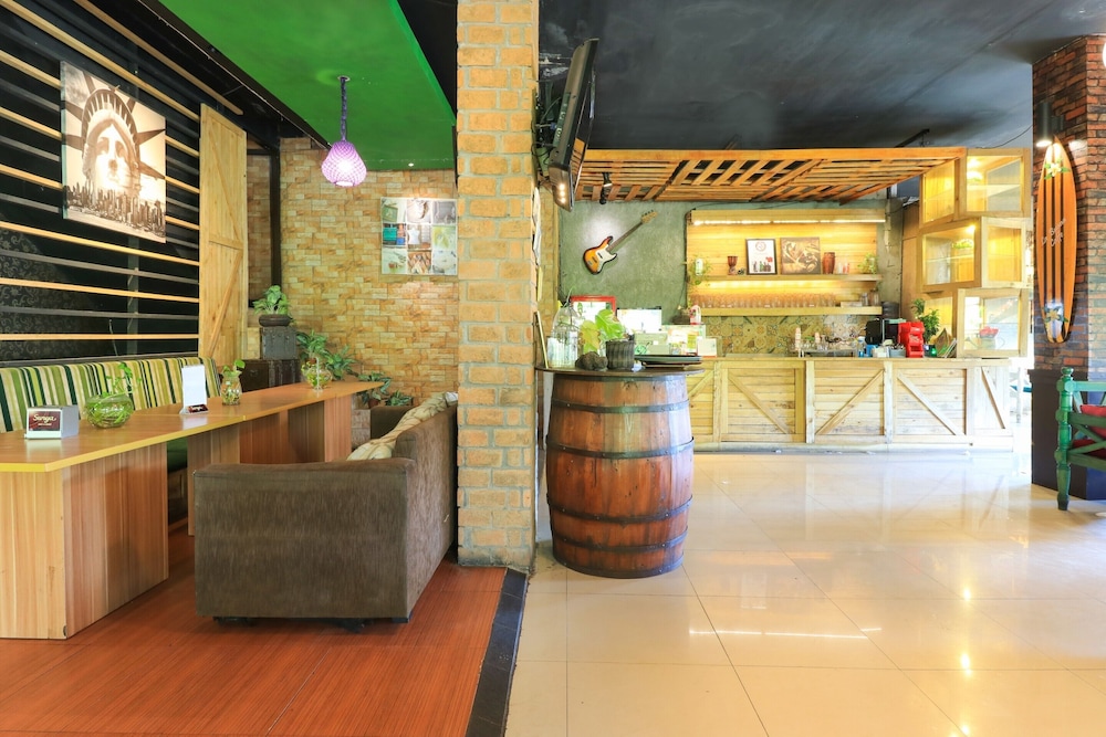 Labuana Homestay & Cafe Garden by ZUZU 2/26
