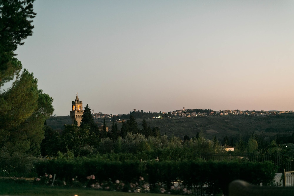 VILLA LE CALVANE 35/50