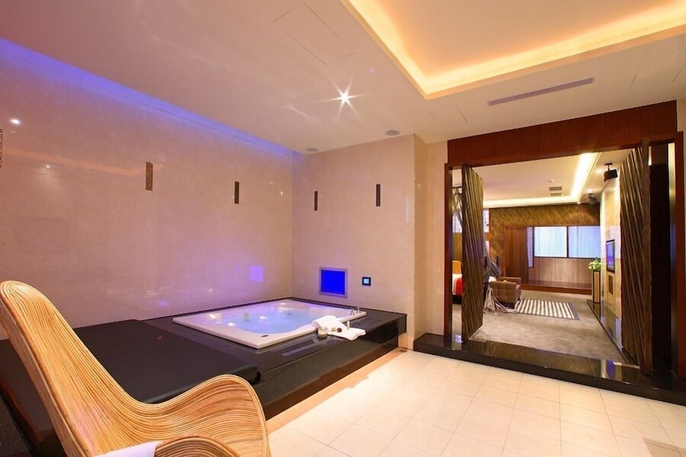 Amain Boutique Motel Tu Cheng 44/69