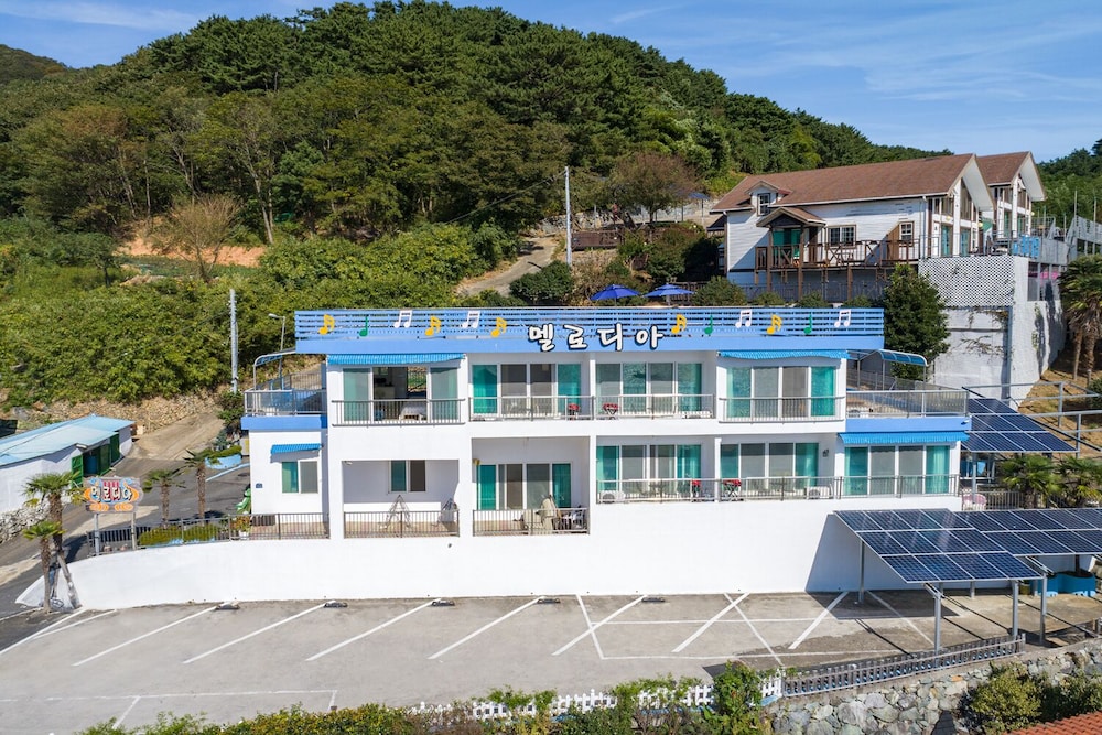 Melodia Pension 1/47