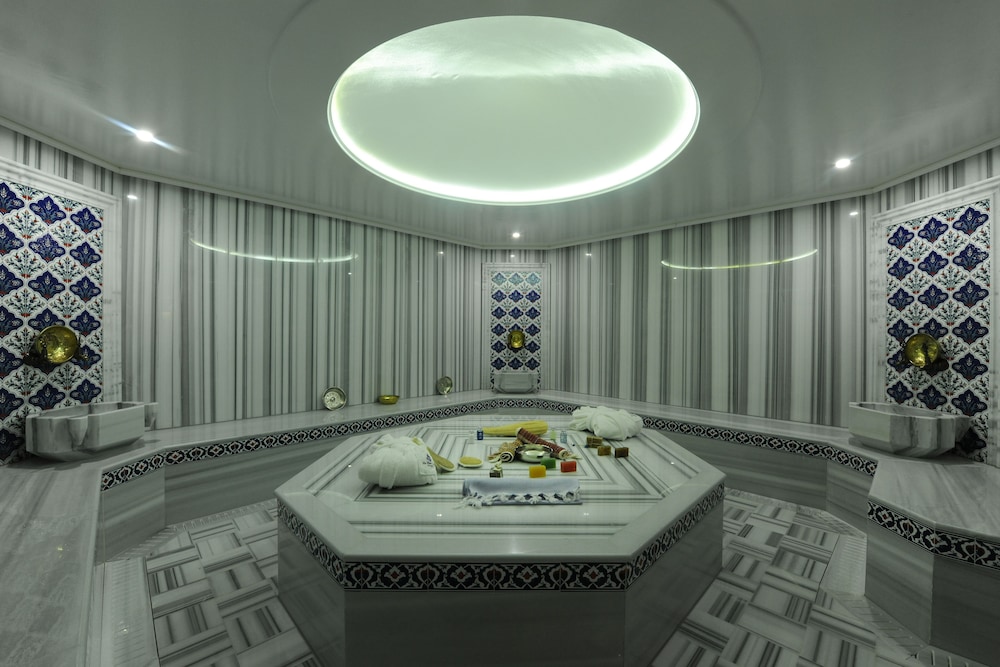 Le Petit Palace Hotel 29/50