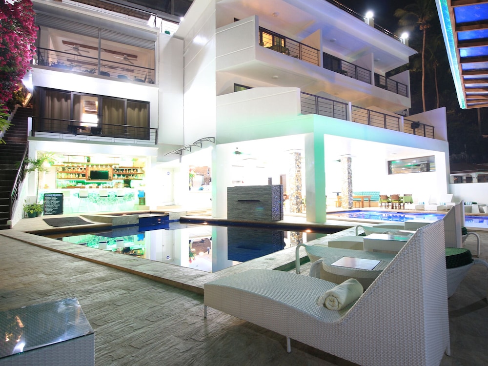 Manarra Seaview Resort 4/67