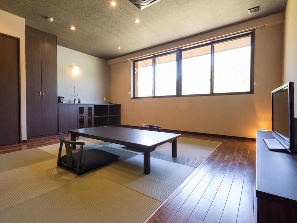 Hirayama Onsen Ryokan Zenya 35/50