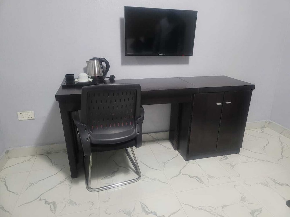 Newland Luxury Apartments 45/50