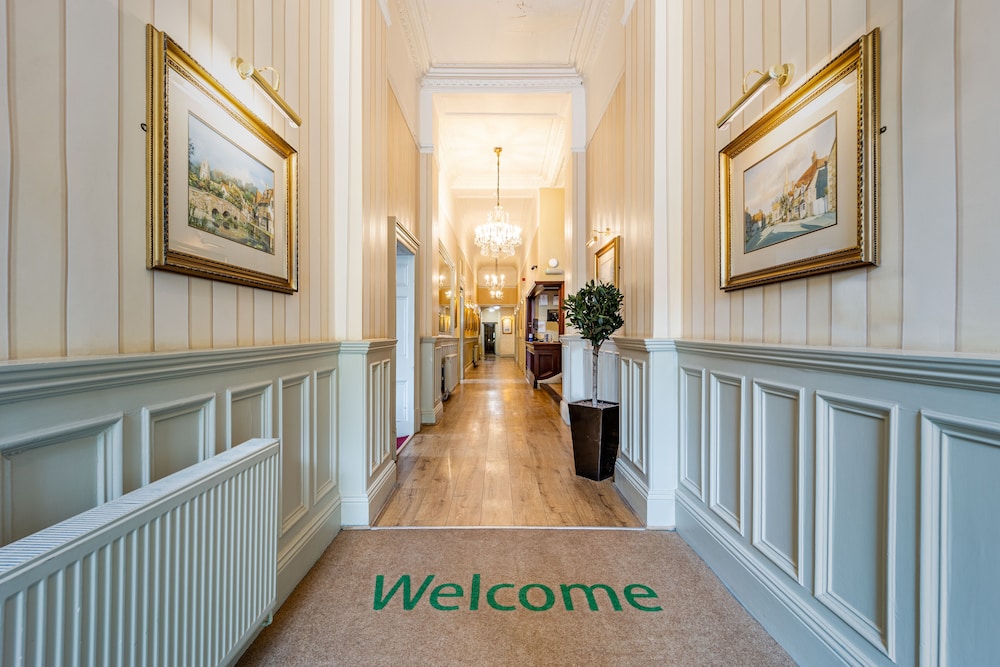 Best Western Limpley Stoke Hotel 25/48