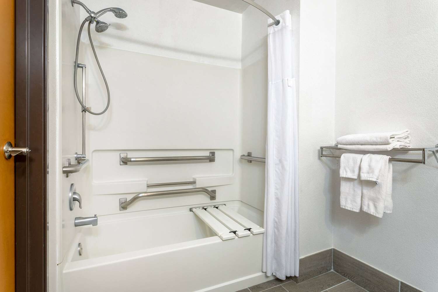 Super 8 By Wyndham The Dalles OR 23/24