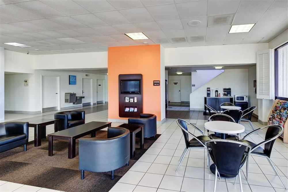 Executive Inn & Suites Hobby 18/29