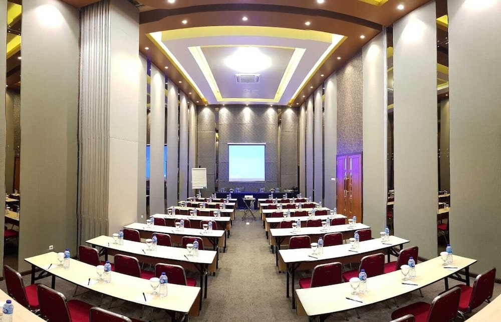 Grand Singgie Hotel 35/41