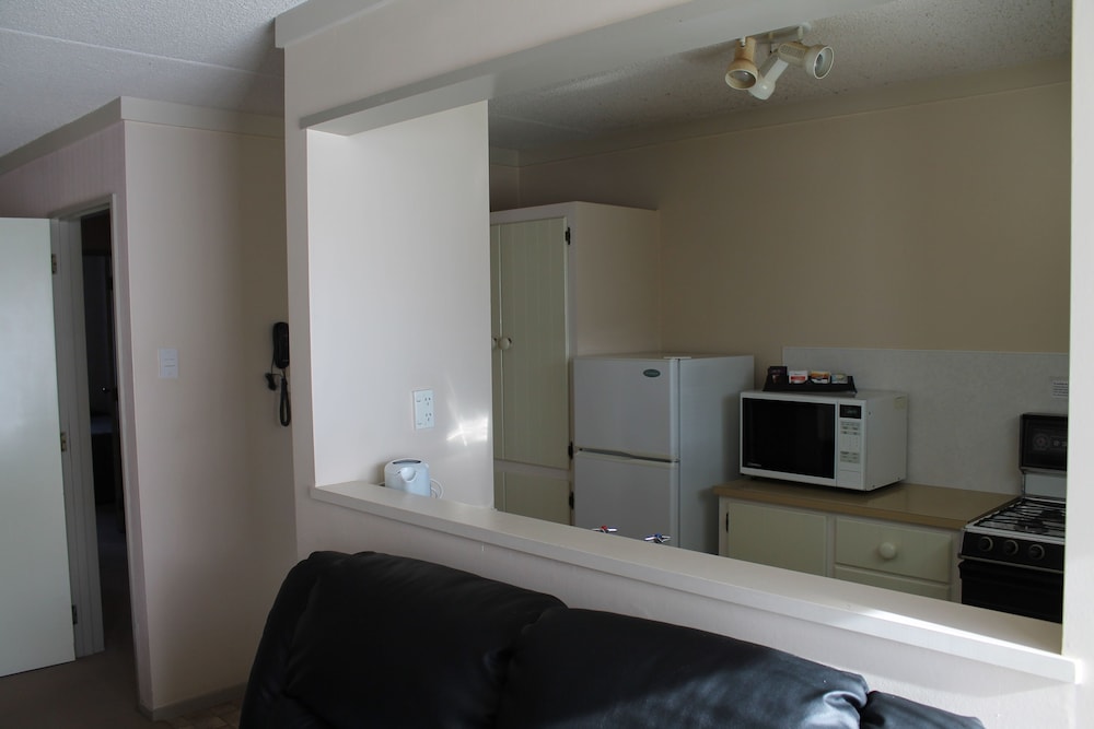 Riverview Motel 20/56