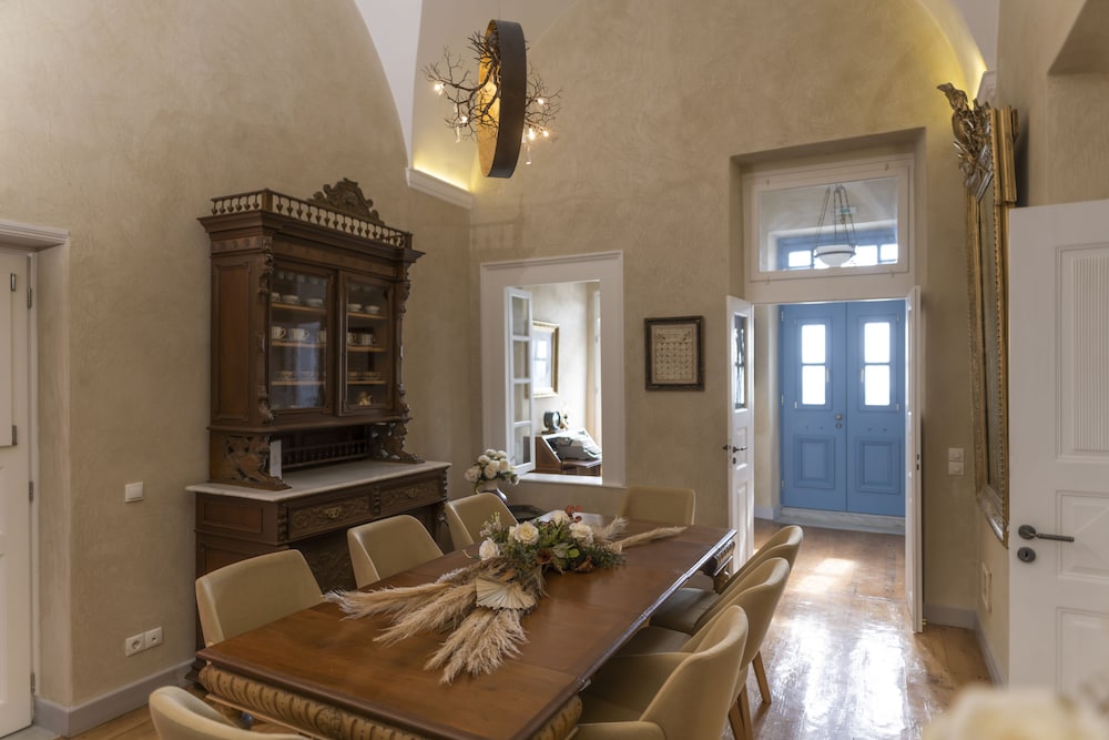 Oia Mansion 20/50
