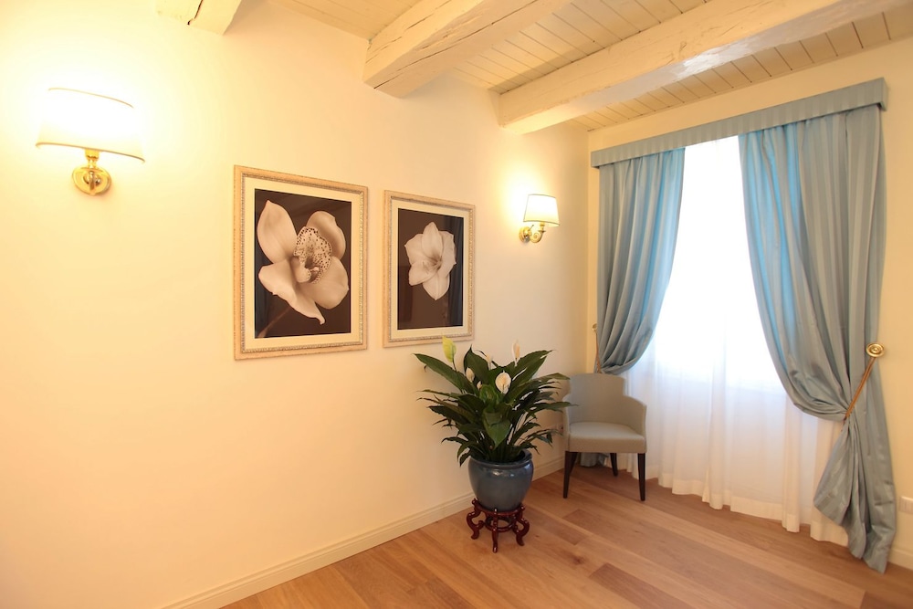 Relais Paradiso Perugia 54/72