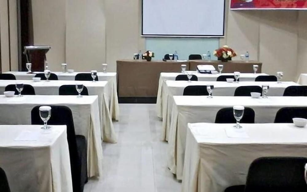 Ayla City Hotel 48/57