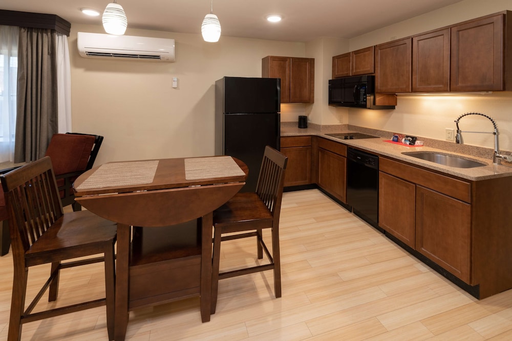 Best Western Plus Clocktower Inn 24/25