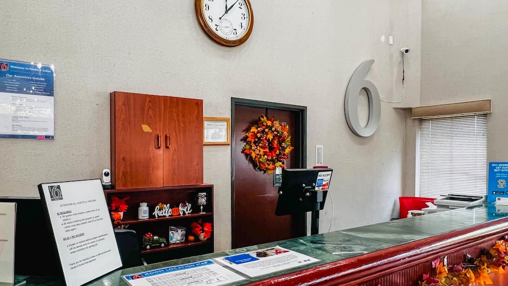 Studio6 Suites Portland, OR – Downtown OHSU 11/54