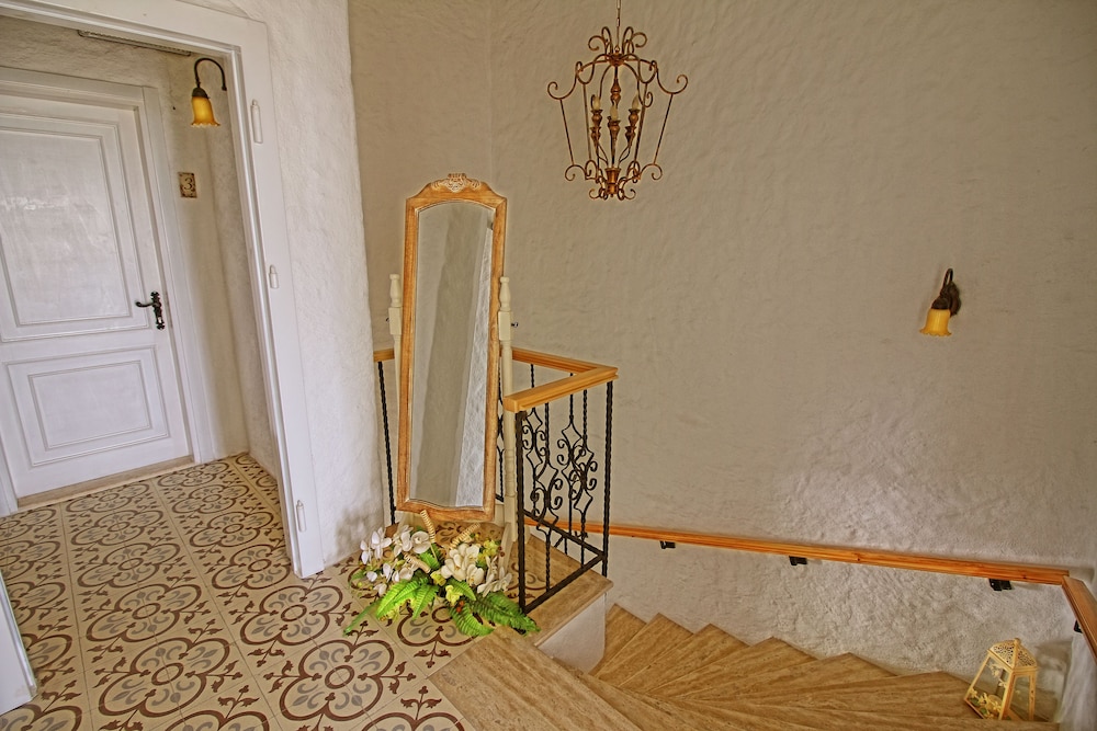 Kupina Butik Otel 58/84