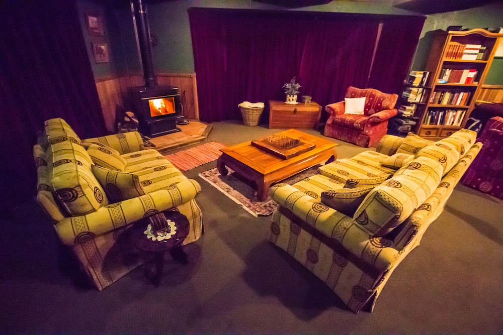The River Lodge 44/65