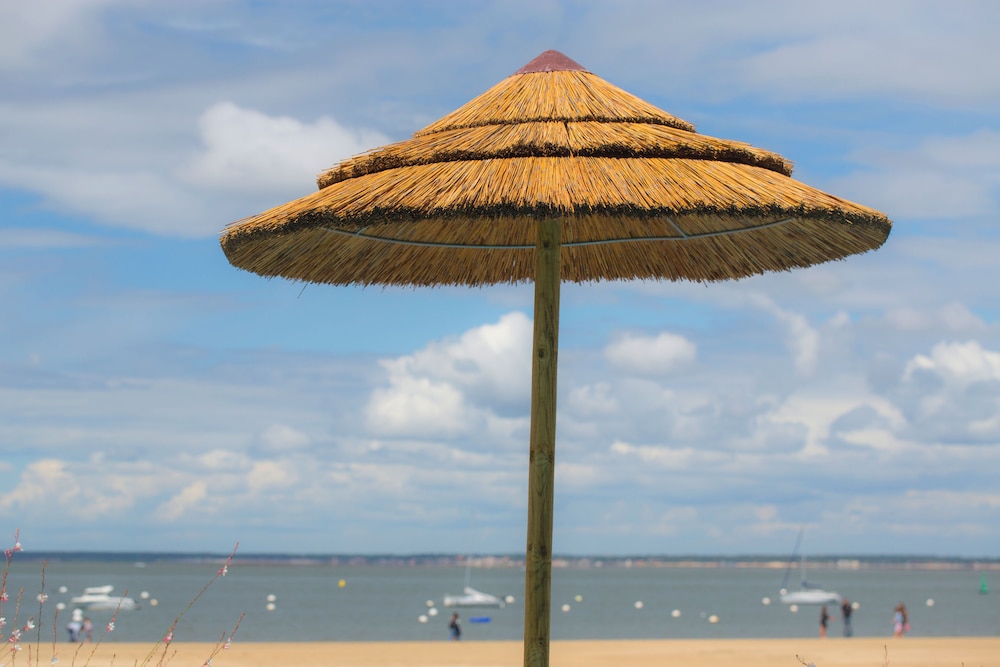 ARC HOTEL SUR MER 54/62