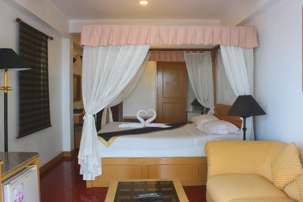 The Orchid Hotel And Spa Kalim Bay 63/81