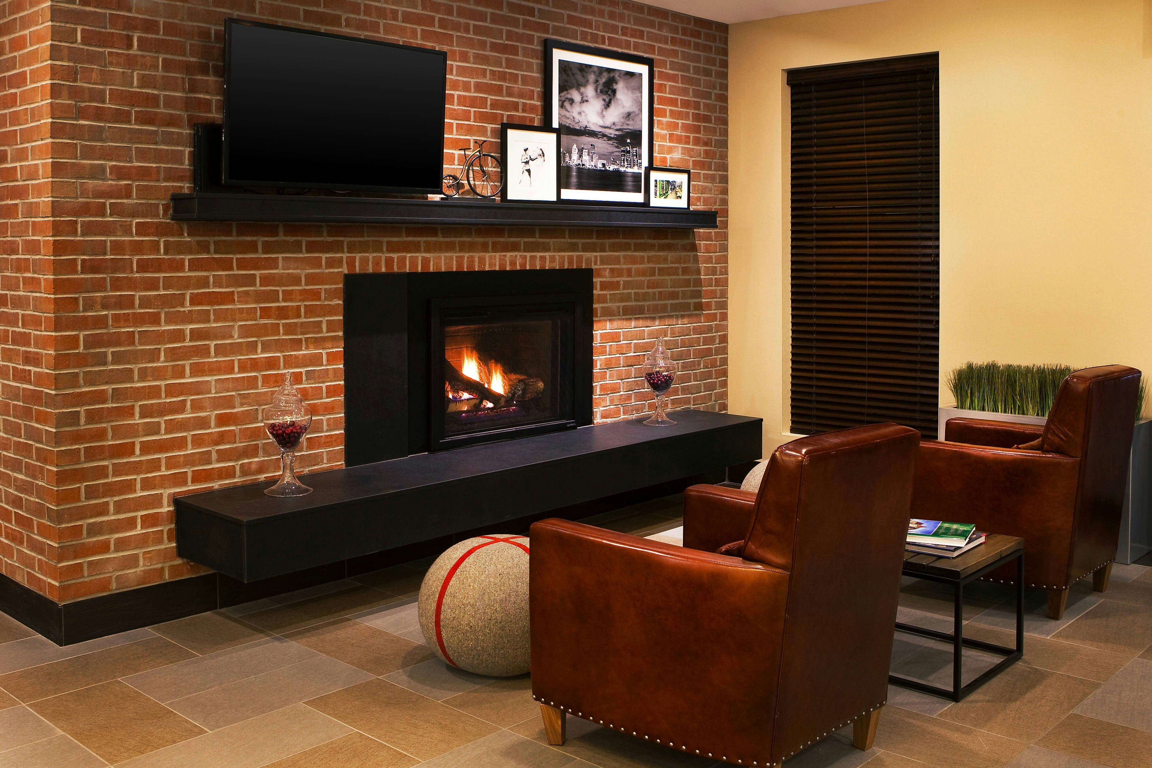 Four Points by Sheraton Saginaw 12/20