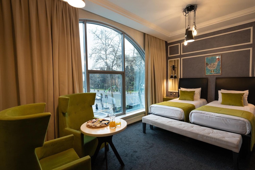 Dondar Hotel 40/61