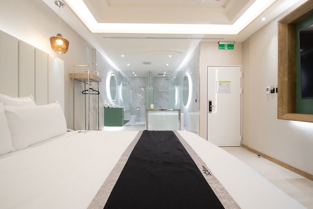 168 Motel Zhongli 2 3/54