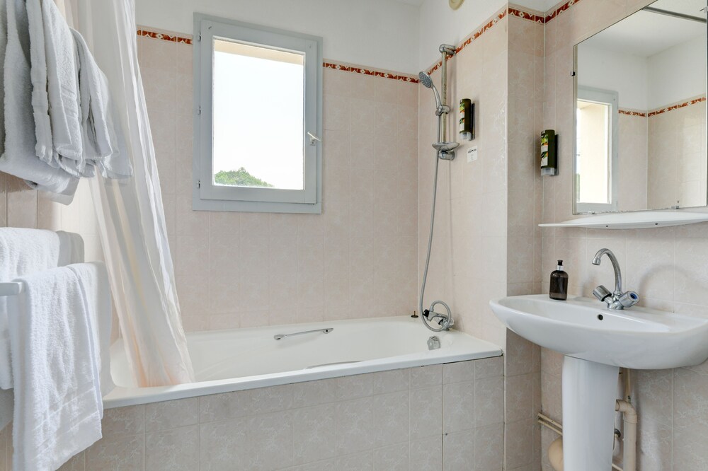 AUBERGE DE L'ETABLE 26/28