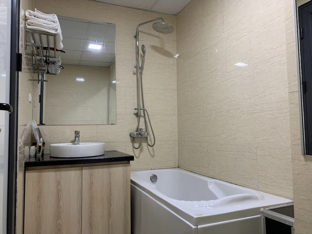 Hanna Hotel And Massage 49/50