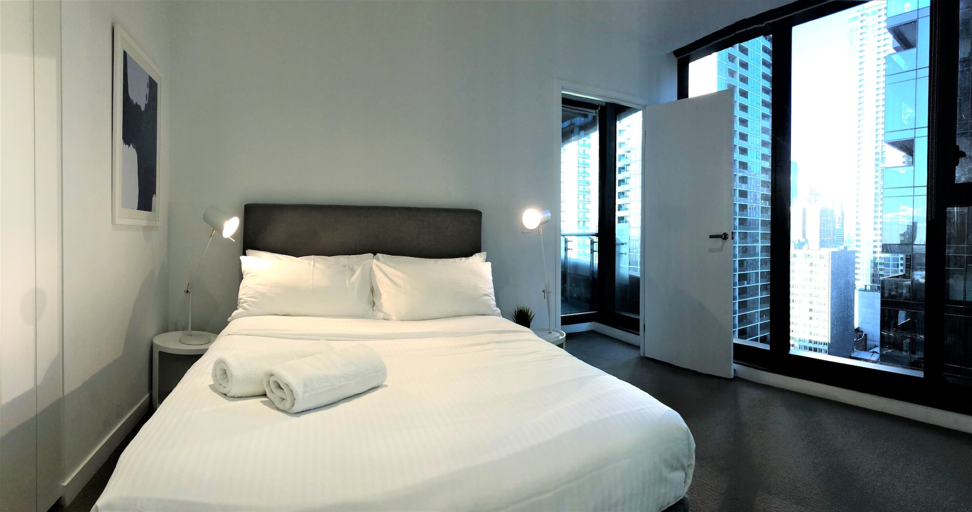 DELUXE, APARTMENT