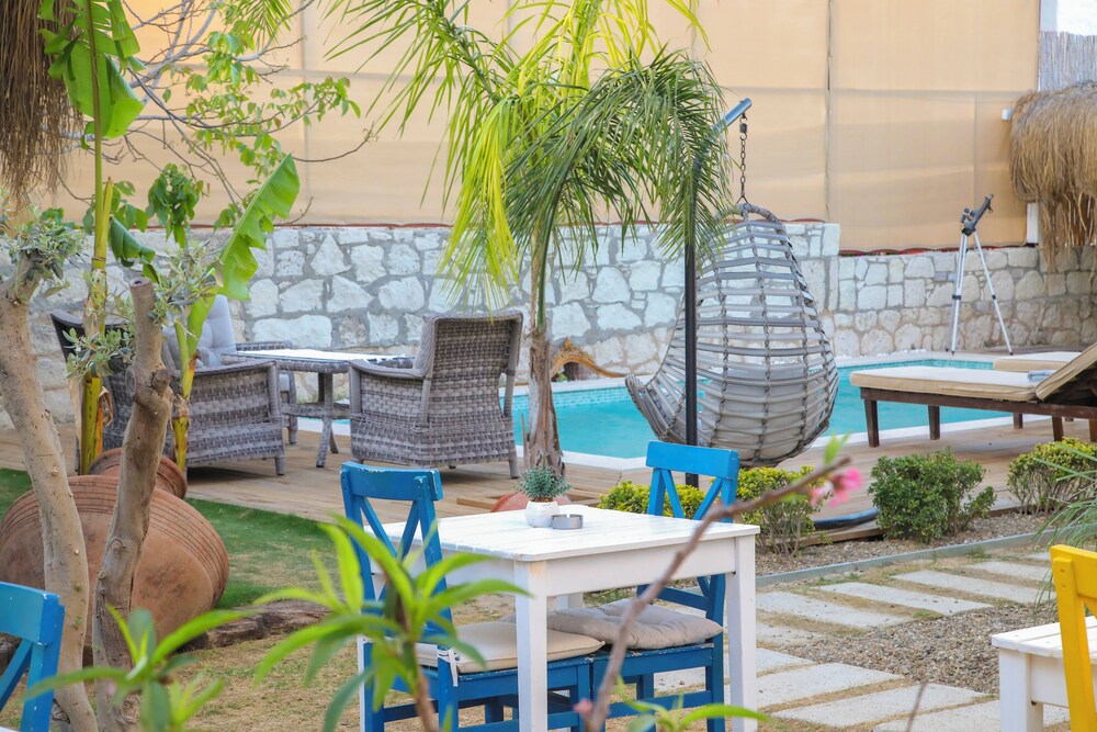 Alacati Londia Hotel 19/27