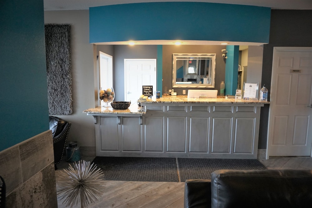 River Hills Hotel 2/66