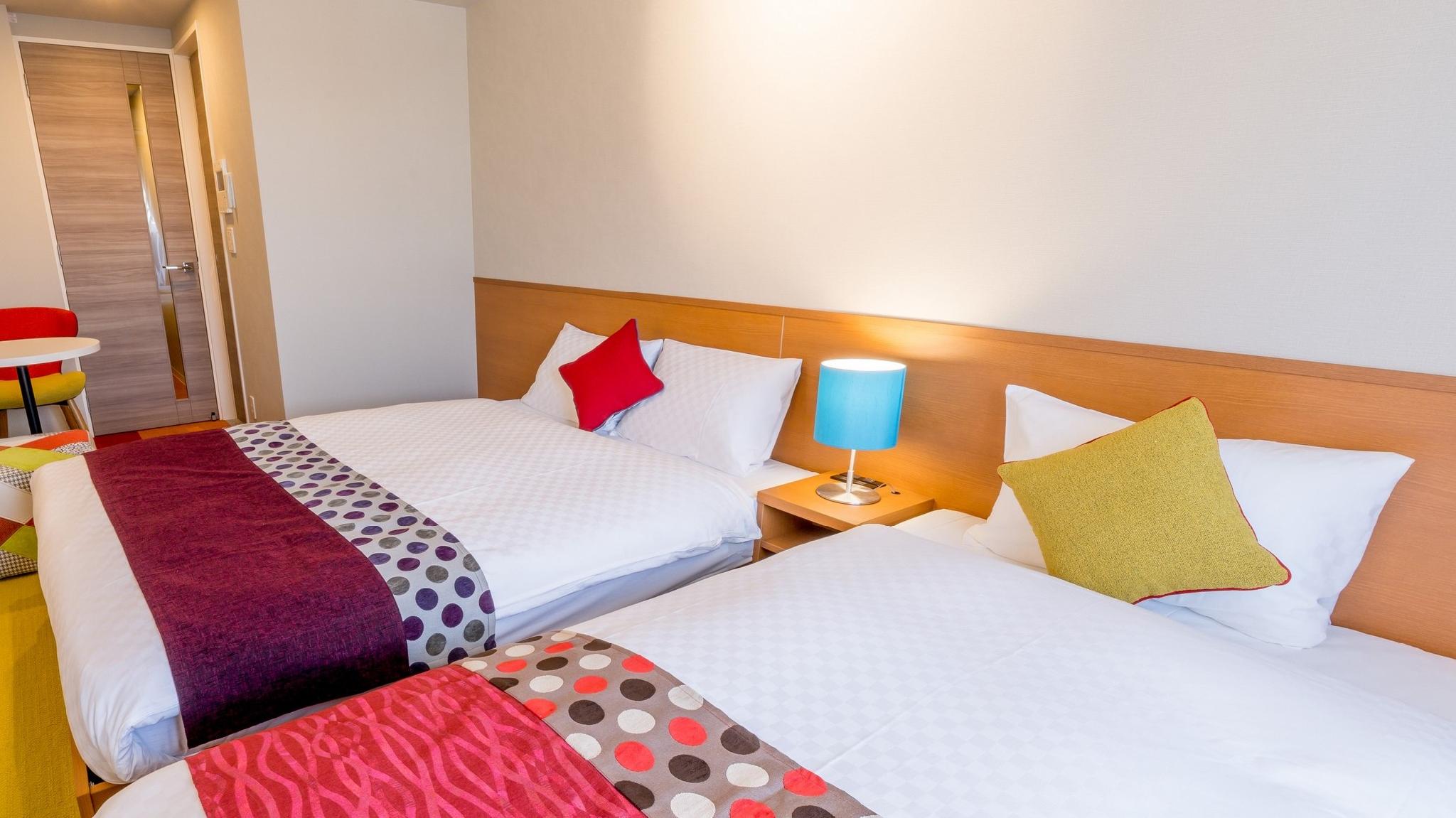Ideal, Standard, Twin Beds